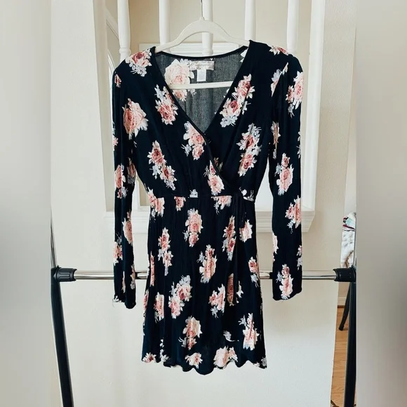 Band of Gypsies long sleeve floral dress - Picture 1 of 3